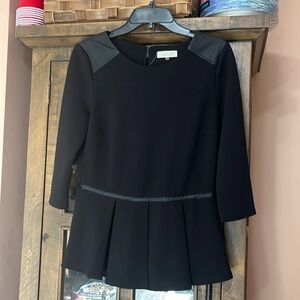 Black 3/4 arm Top - Faux Leather Shoulders - Brand: Sugar Lips - Size Large